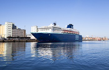 Sunny cruise premiere in Malmö